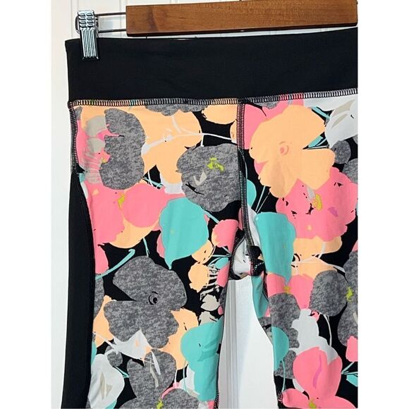 TRINA TURK Recreation Leggings Women’s Small Black / Orange Floral Athleisure - Picture 2 of 10